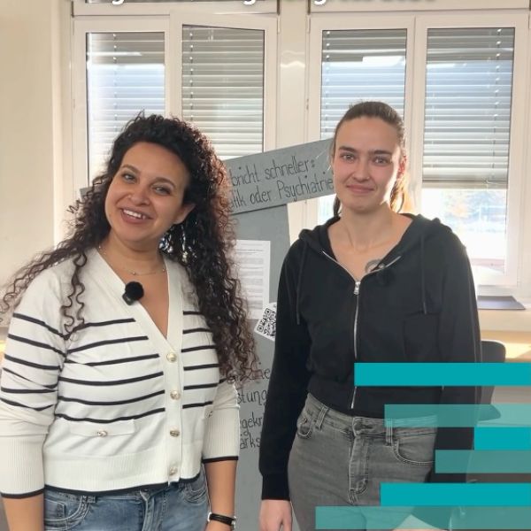 Bei wem ist die psychische Belastung stärker, bei Pflegekräften in der Psychiatrie oder in der Somatik?
Marcelle, Kim, Emina und Vlad aus der Klasse HFS23A widmeten sich im Rahmen unseres Pflegeforschungskongresses dieser Frage und hebten die Unterschiede der beiden Vertiefungsrichtungen in einer belebten Diskussionsrunde hervor, während sie auch versuchten, einen Lösungsansatz für die Minderung der psychischen Belastung zu finden.
Neugierig? Jetzt Kontakt aufnehmen: hf-pflege.ch.
#BBZ #GSBS #HFPO #Fachschule #Pflege #Olten #Bildung #Weiterbildung #Pflegeforschungskongress
