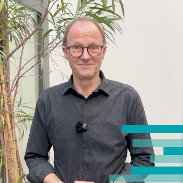 Alois Vogel, Leiter im Bereich Bildung der Luzerner Psychiatrie, war bei den "myidea"-Abschlusspitches auch als Jury bei uns zu Gast. Was hat ihn an diesem Nachmittag besonders beeindruckt?
Interessiert an der Höheren Fachschule Pflege in Olten? Hier informieren: https://hf-pflege.ch
#BBZ #GSBS #HFPO #Fachschule #Pflege #Olten #Bildung #Weiterbildung